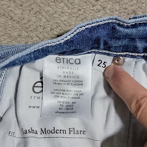 Etica Sasha Modern Flare High Rise Jeans - Size 25 - Picture 6 of 16
